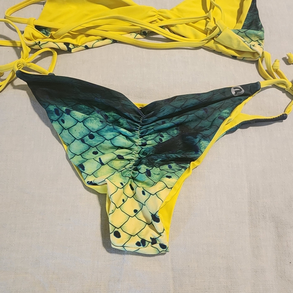 Pelagic bikini set